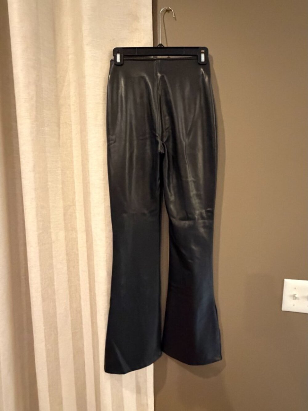 Abercrombie & Fitch Black Split Hem Vegan Leather Slim Flare, Size XS